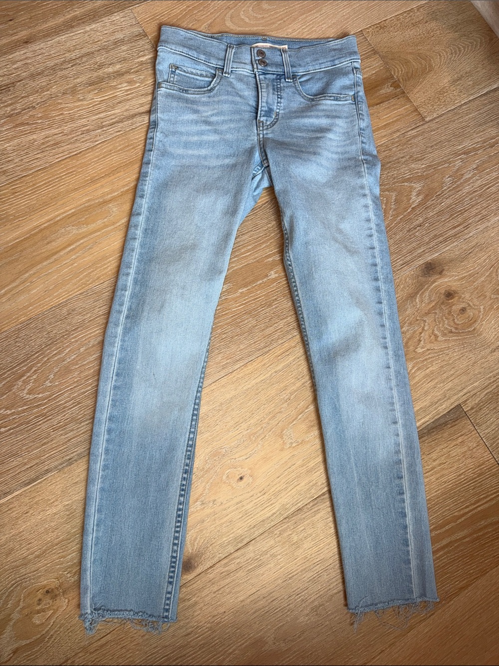 Levi's Light Wash Women’s Shaping Skinny Jeans